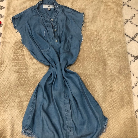 Top - Picture 2 of 2